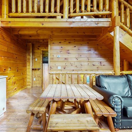 Sugar Bear Cabin Сев'єрвілл Екстер'єр фото